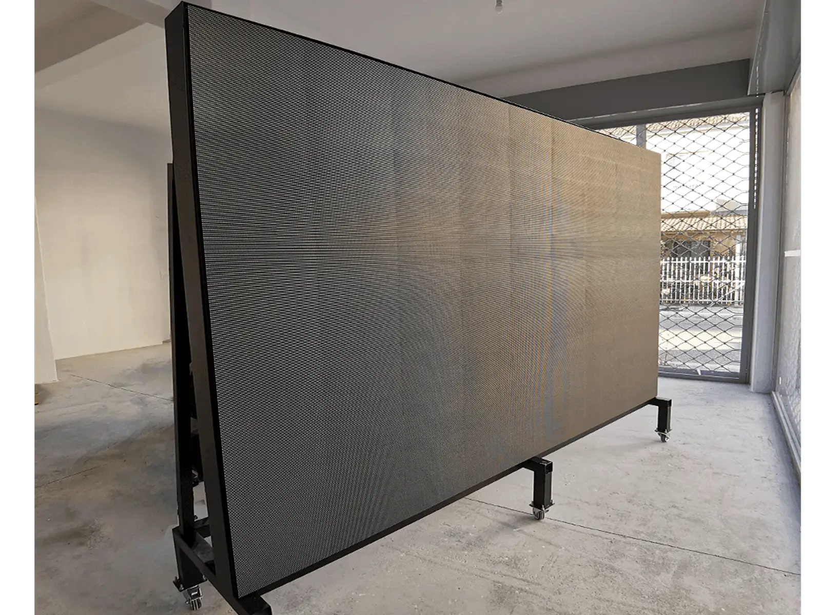 Ηλεκτρονική πινακίδα LED, με διαστάσεις 292x196 και τύπο Pixel P4, έγχρωμο, εξωτερικού χώρου - Image 6