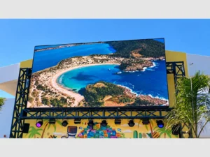 Ηλεκτρονική πινακίδα LED, με διαστάσεις 600x300 και τύπο Pixel P3.91, έγχρωμο, εξωτερικού χώρου