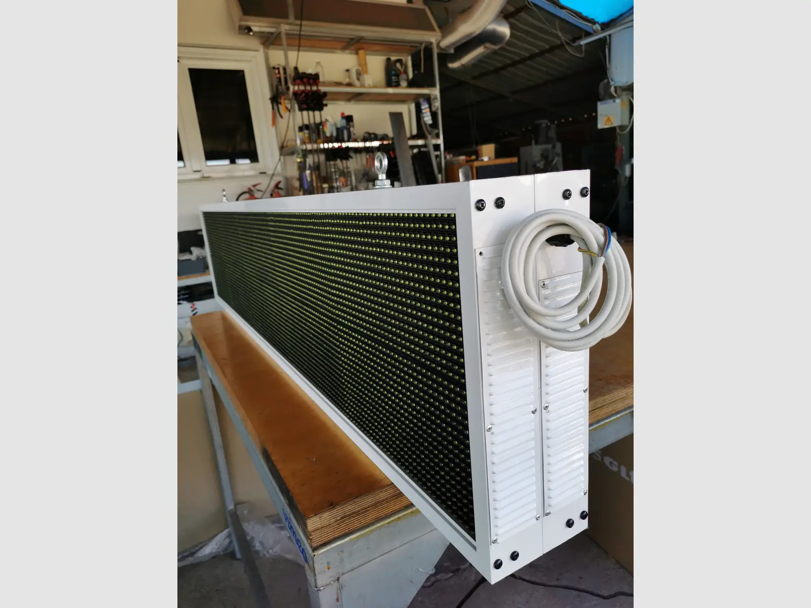 Ηλεκτρονική πινακίδα LED, με διαστάσεις 196x40 και τύπο Pixel P10, σε κίτρινο χρώμα, διπλής όψης, εξωτερικού χώρου - Image 3